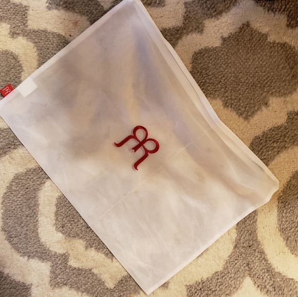 New Ruby Ribbon π Lingerie bag - Picture 3 of 3
